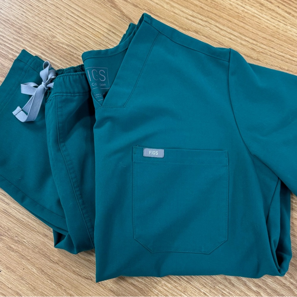 Figs Deep Teal Scrub Ensemble - image 1
